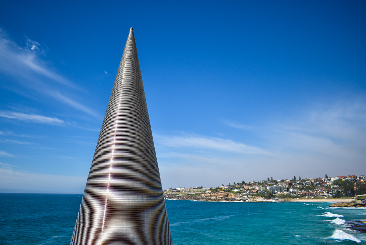 lesterlost-travel-australia-sydney-sculpture-by-the-sea-song-jianshu-iken-tower