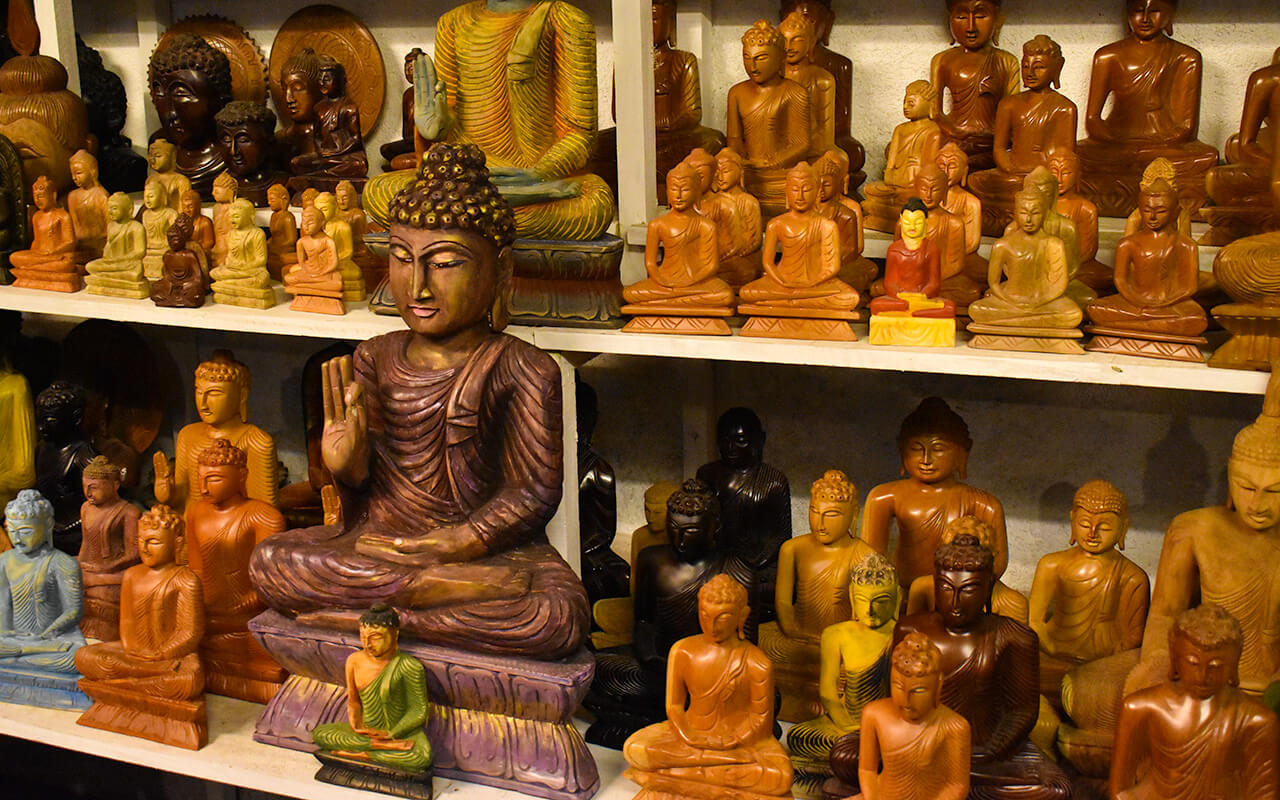 Wood carvings and statues are a typical Sri Lanka souvenir
