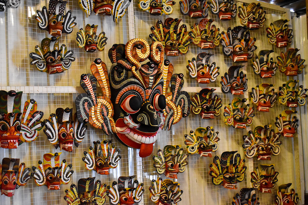 You can buy masks to enrich your collection of Sri Lanka crafts