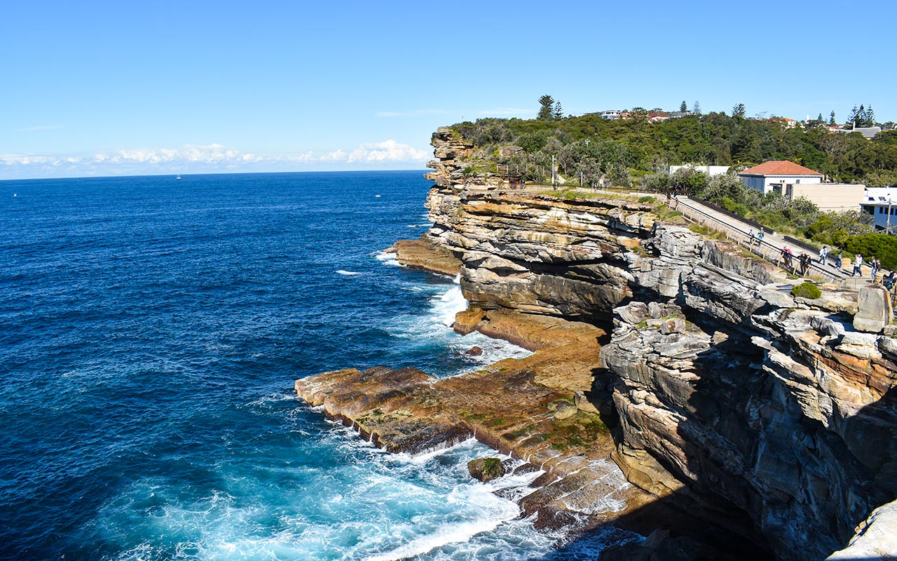 The cliff of The Gap is a short distance from Sydney South Head
