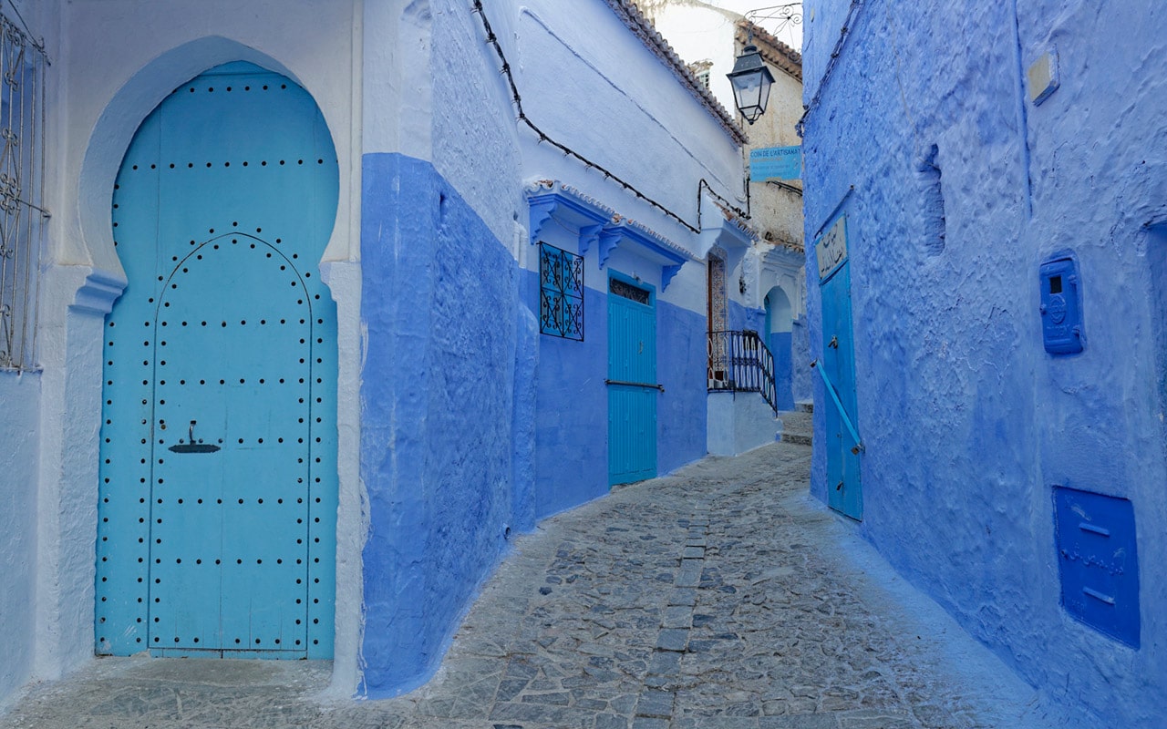 The dreamy blue streets of Chefchaouen