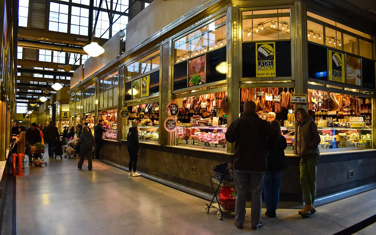 Spending 2 days in Melbourne requires a quick tour of the Queen Victoria Market