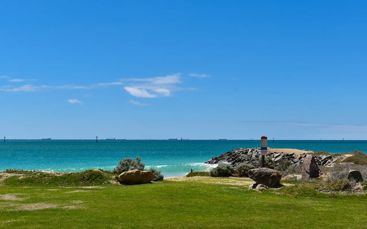 Enjoy a relaxing lunch in Geraldton