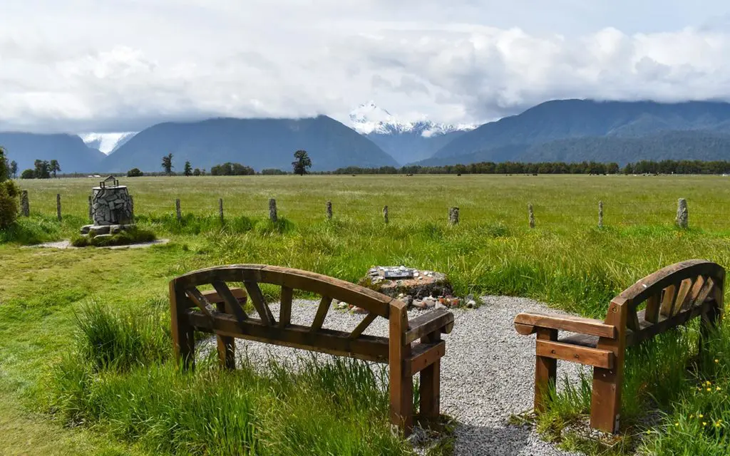 Take the view of Fox Glacier in New Zealand