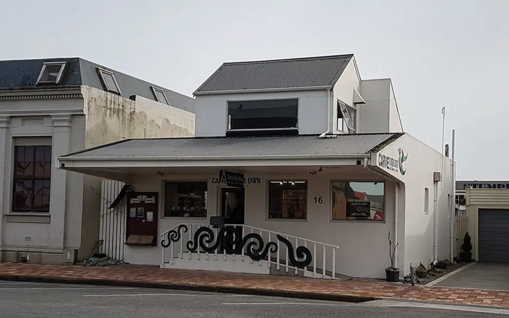 Carve your own jade at this gallery in Hokitika