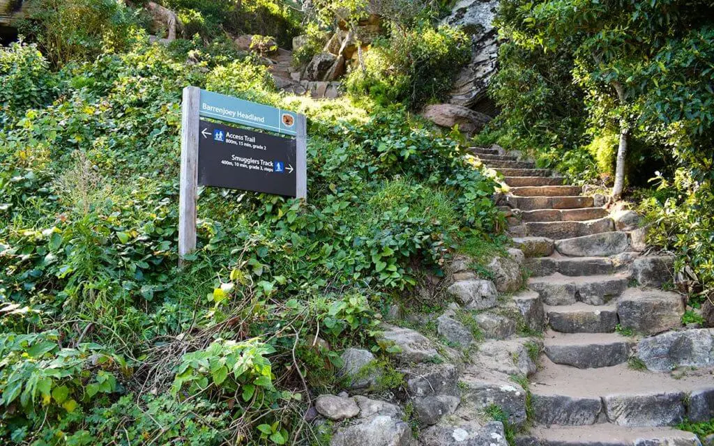 You can do the Barrenjoey Lighthouse Walk via two different tracks