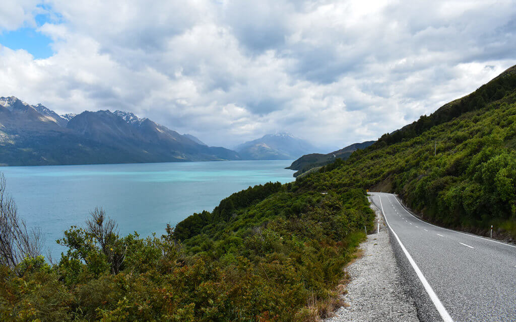 Driving from Queenstown to Glenorchy