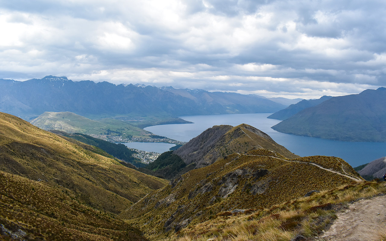 New Zealand Walks: the Best Day Hikes in New Zealand | LesterLost