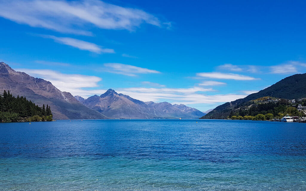 Queenstown is a nice place on the banks of Lake Wakatipu