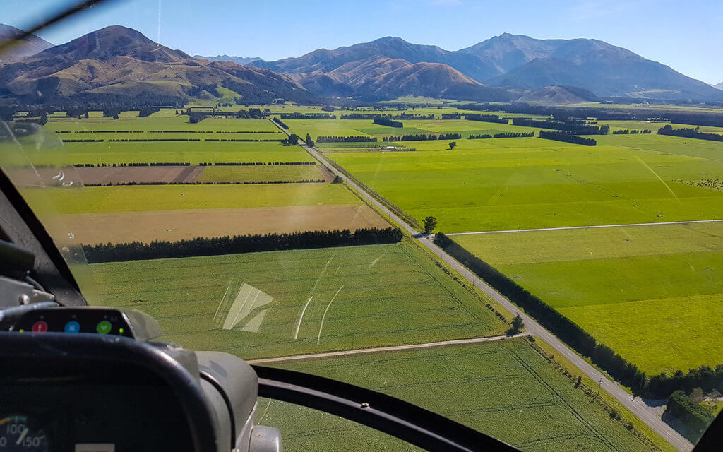 Helicopters are used for agriculture in New Zealand
