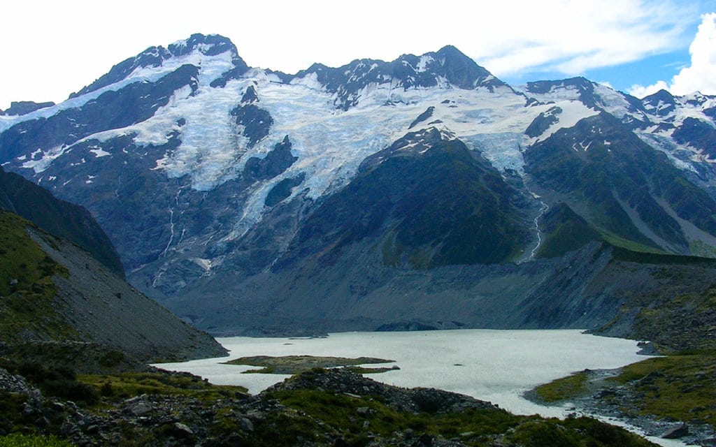 Mount Cook is the highest peak in New Zealand