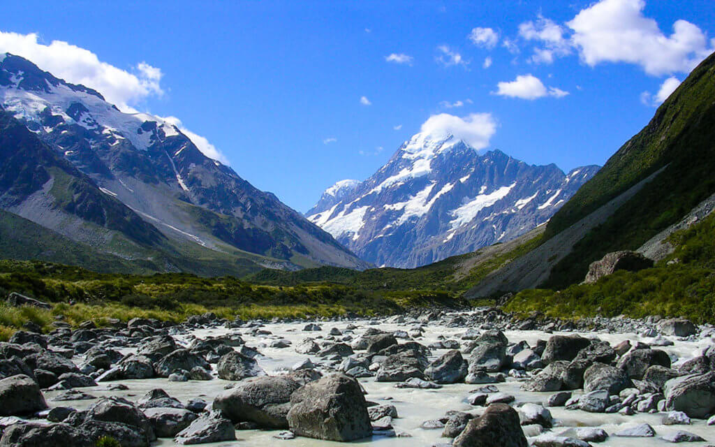We walked along the Tasman Valley on our visit to Mount Cook