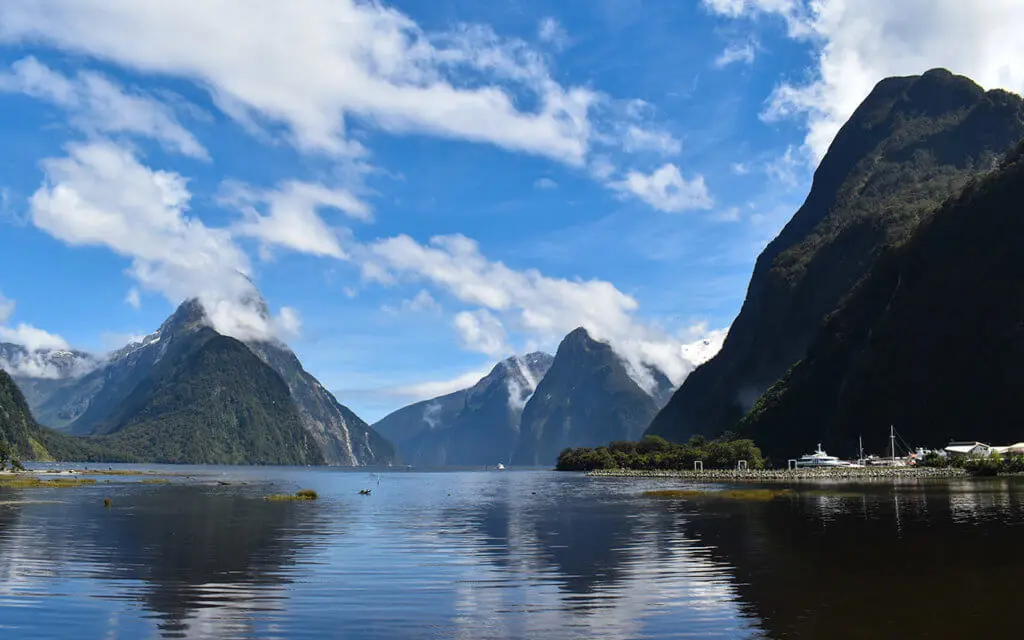 A sunny day to visit Milford Sound